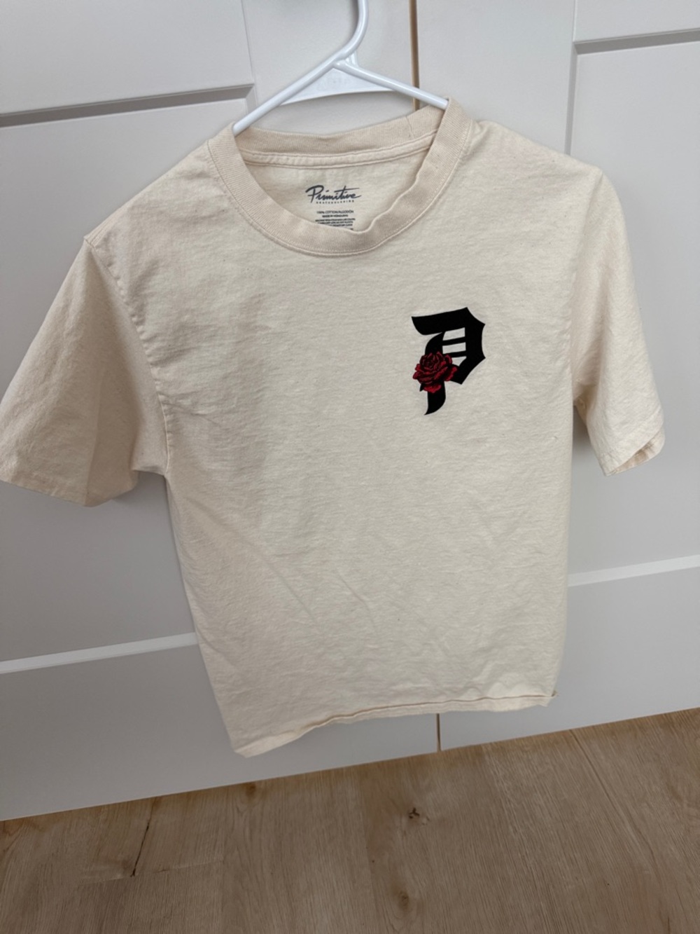 Primitive Kids Cream Short Sleeve Tee with Black 'P' and Red Rose